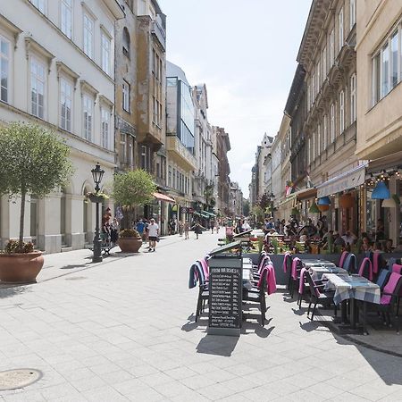 Апартаменты D.Five Harmony Studio At Vaci Street Будапешт Экстерьер фото
