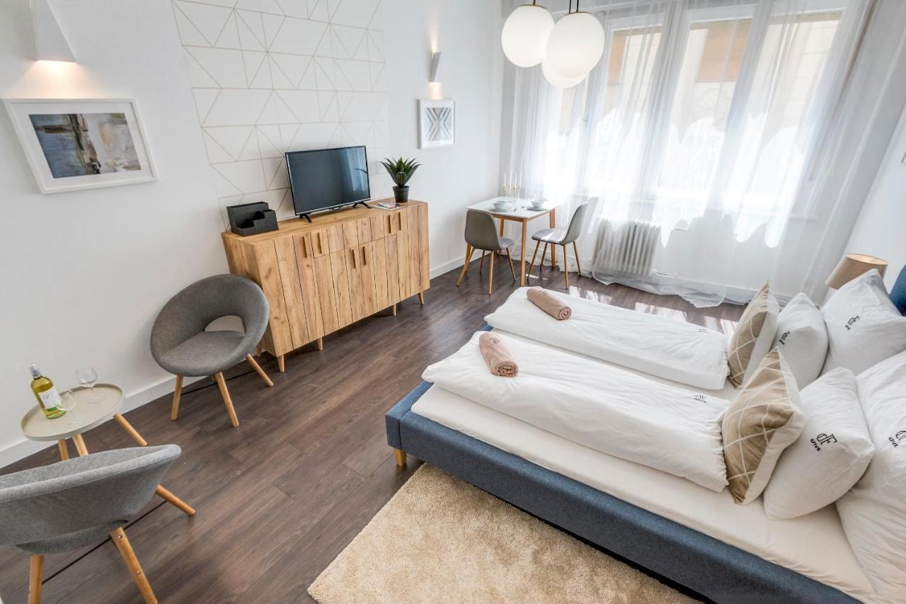Апартаменты D.Five Harmony Studio At Vaci Street Будапешт Экстерьер фото